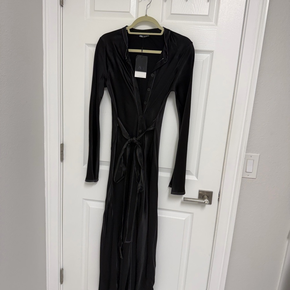 Zara Elegant Black Long Sleeve Dress